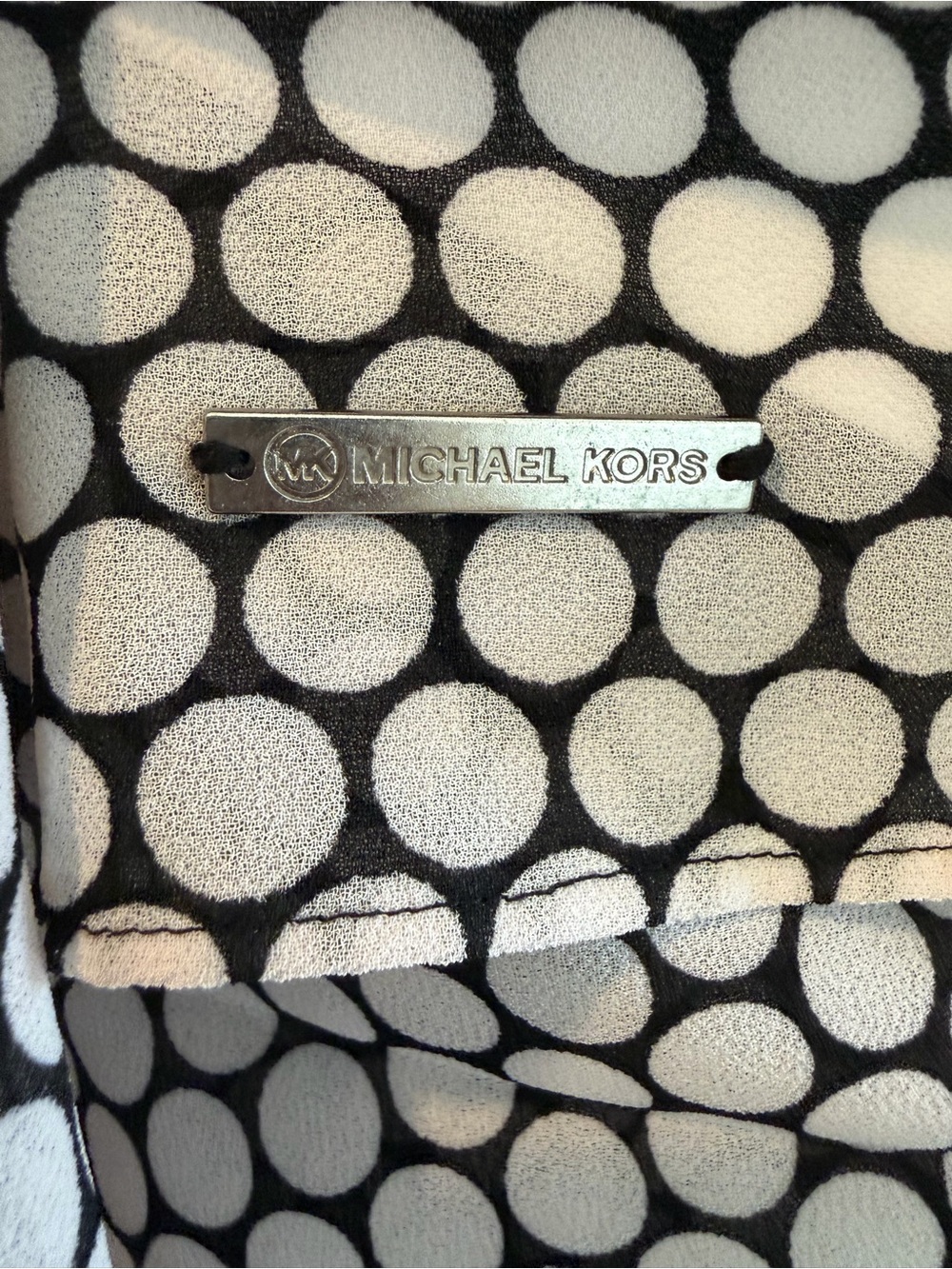 Michael Kors Black and White Sleeveless Geometric Print Blouse - Picture 5 of 7